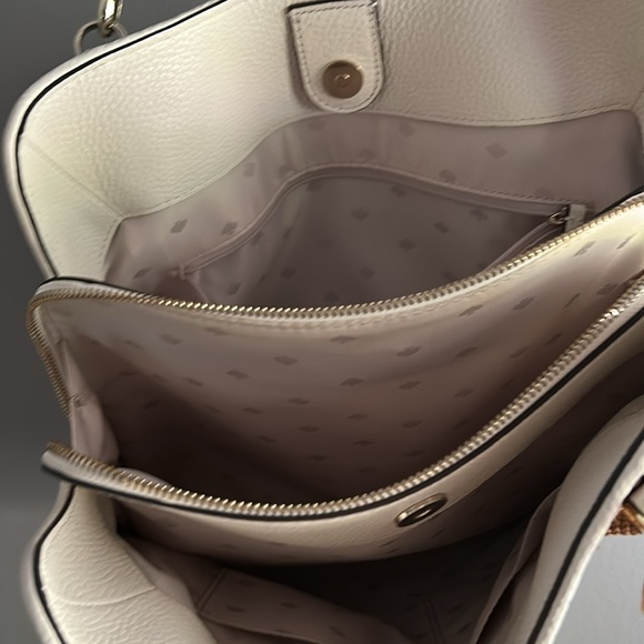 Kate Spade Handbag Like New - Picture 5 of 5